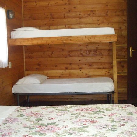 Camping Azzurro Брачано Екстериор снимка